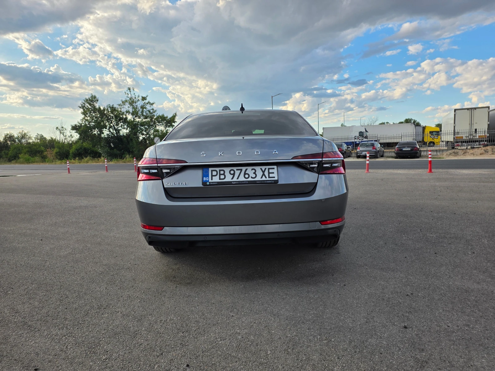Skoda Superb DIGITAL-С Гаранция 2.0TDI-А/Т, снимка 4 - Автомобили и джипове - 55421634