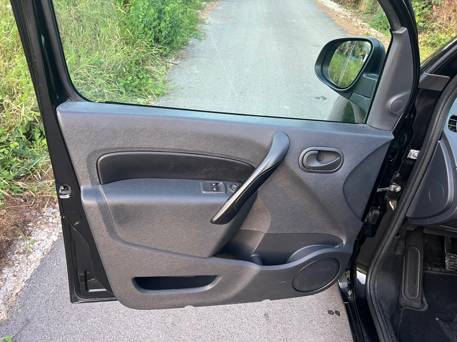 Renault Kangoo, снимка 6 - Автомобили и джипове - 56108888