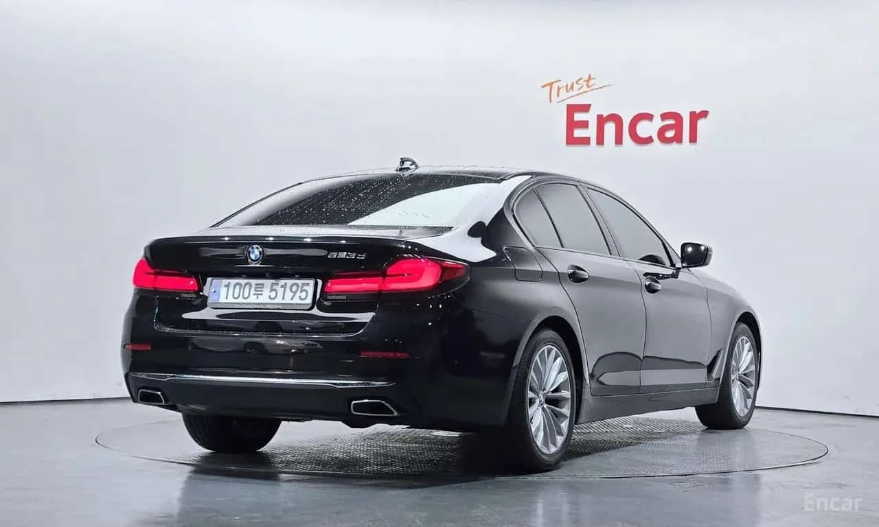 BMW 523 d Luxury | АВТОФИНАНСИРАНЕ | ЦЕНА ДО БЪЛГАРИЯ, снимка 2 - Автомобили и джипове - 56167275
