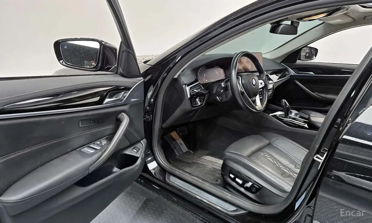 BMW 523 d Luxury | АВТОФИНАНСИРАНЕ | ЦЕНА ДО БЪЛГАРИЯ, снимка 11 - Автомобили и джипове - 56167275