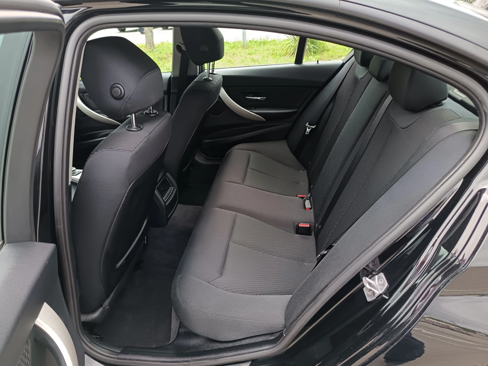 BMW 320 xDrive | Mobile.bg � ����������� 12