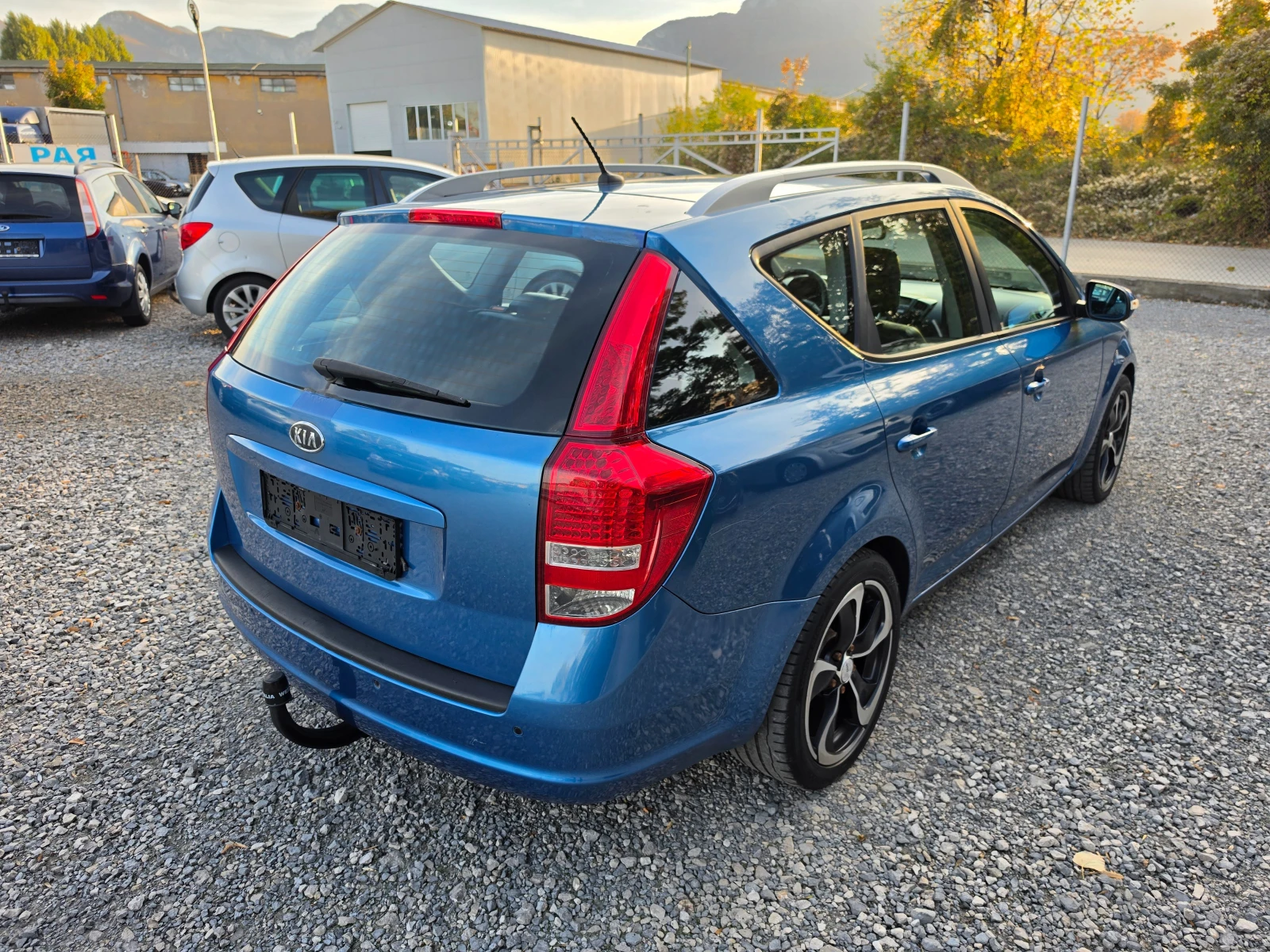 Kia Ceed 1.6CRDI 116кс, снимка 3 - Автомобили и джипове - 56583672
