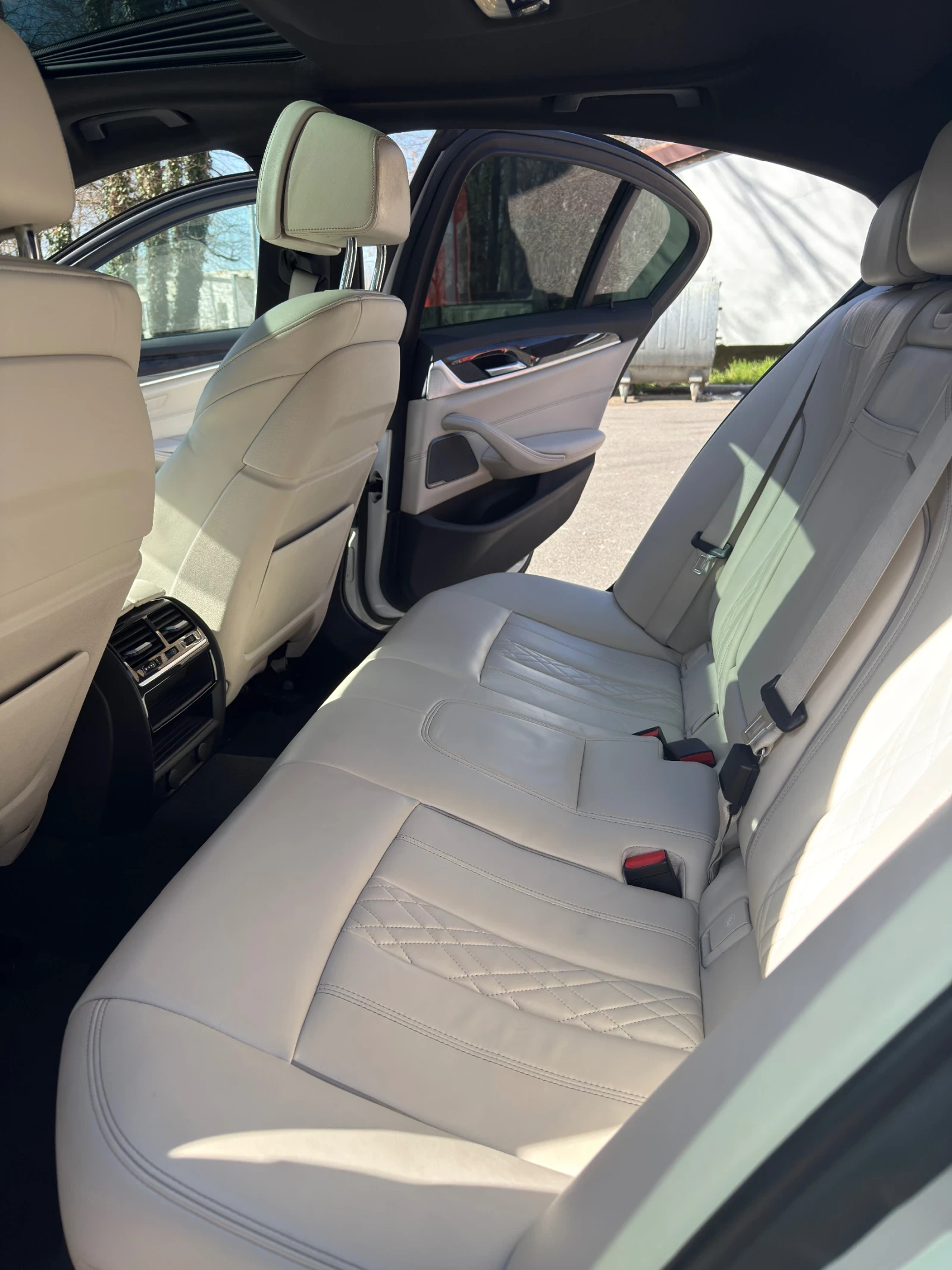 BMW 540 i, снимка 10 - Автомобили и джипове - 56639329