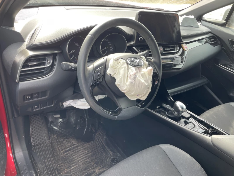 Toyota C-HR 2.0, снимка 6 - Автомобили и джипове - 49497758