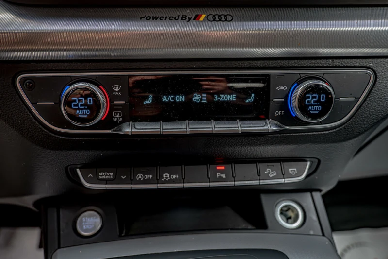 Audi Q5 2.0TDI/Quattro/Sline/Камера/, снимка 10 - Автомобили и джипове - 50415719