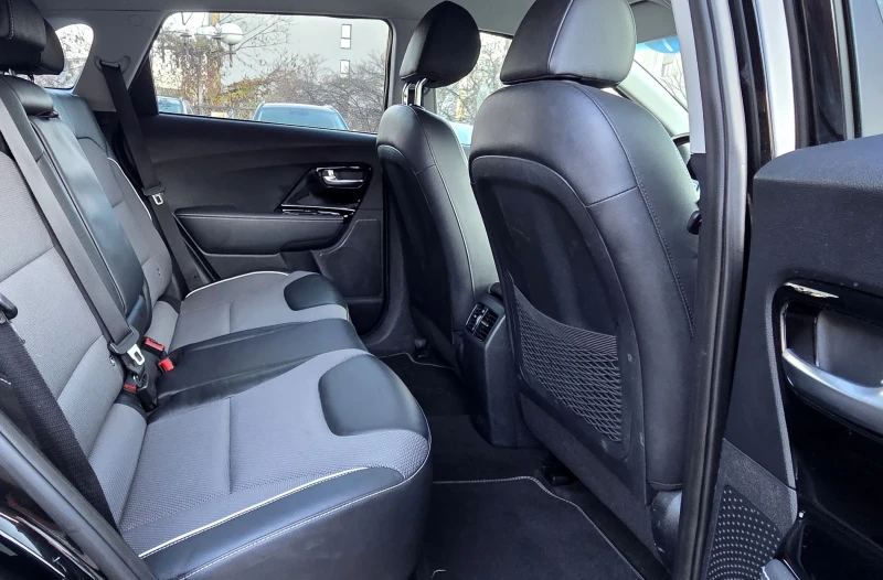 Kia Niro 64KWh/Face/ВГаранция/Заверена Сервизна Книжка, снимка 10 - Автомобили и джипове - 52711962