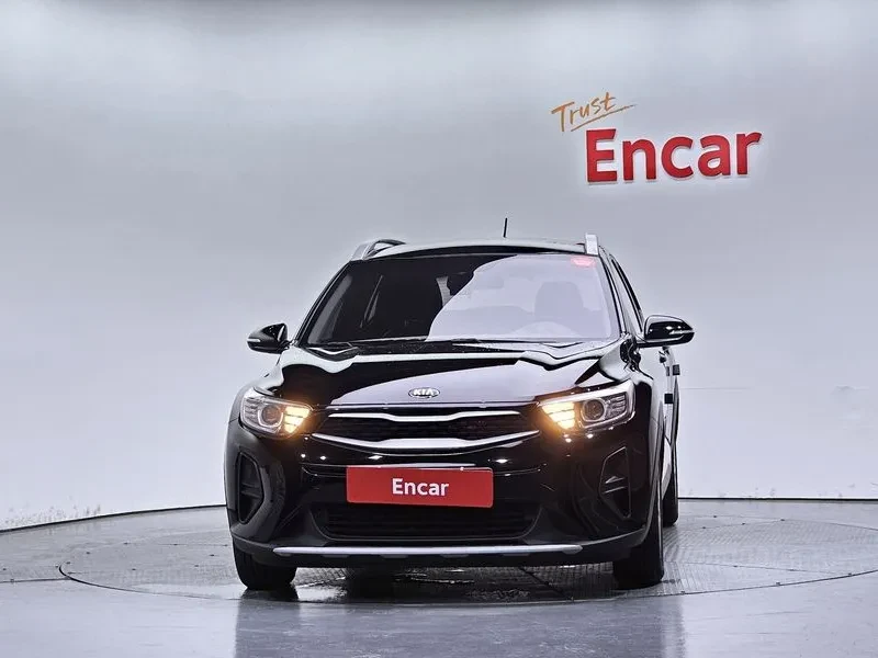 Kia Stonic 1.6 Deluxe, снимка 3 - Автомобили и джипове - 56118181