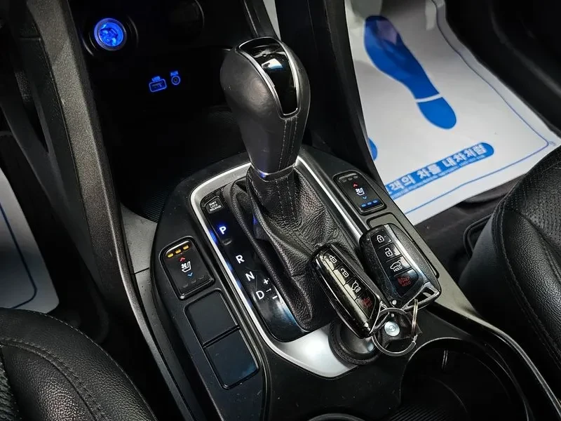 Hyundai Santa fe 2.0 2WD MODERN, снимка 9 - Автомобили и джипове - 56325685