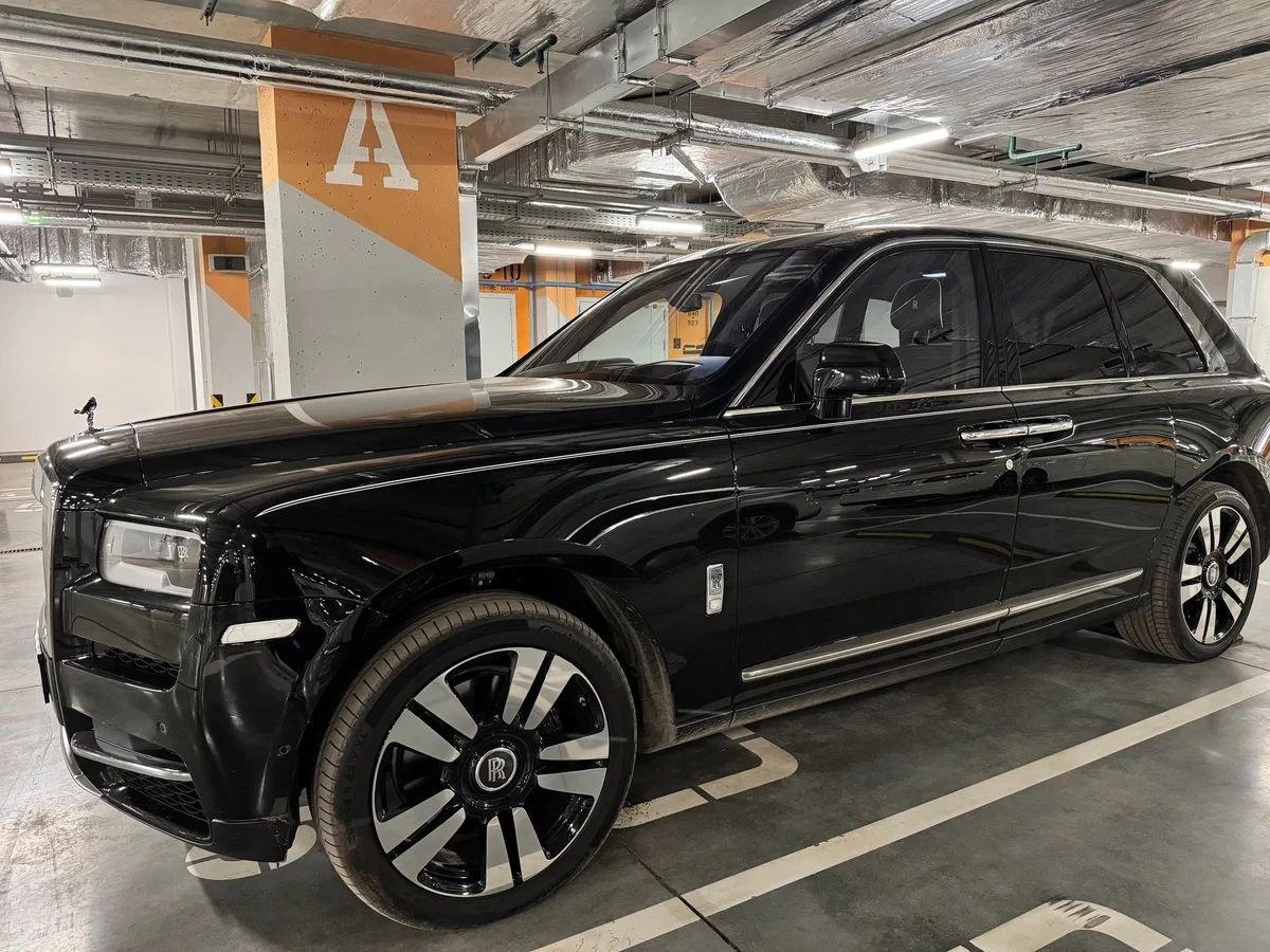Rolls-Royce Cullinan 6.7 V12 AWD | Mobile.bg   1