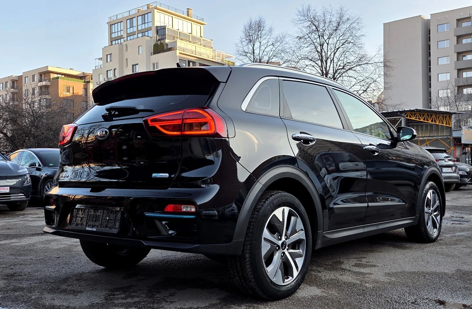Kia Niro 64KWh/Face/ВГаранция/Заверена Сервизна Книжка - изображение 3
