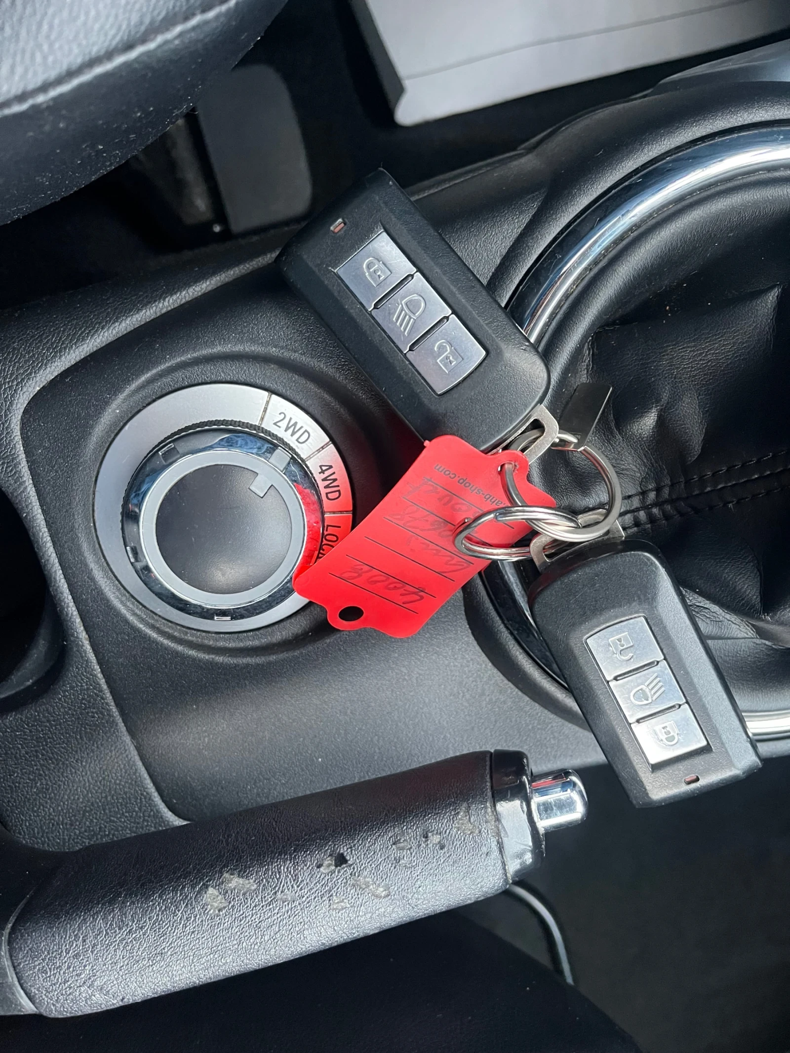 Peugeot 4008 1.6 HDI, снимка 15 - Автомобили и джипове - 53712061