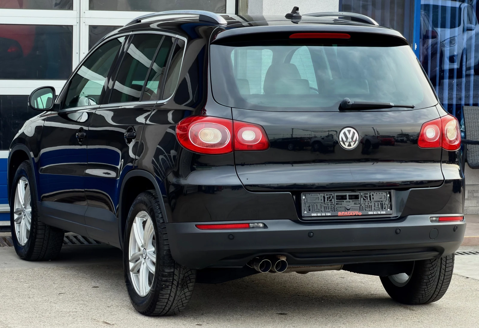 VW Tiguan 2.0TDI/COMMON-RAIL/DSG/4X4, снимка 6 - Автомобили и джипове - 54220745