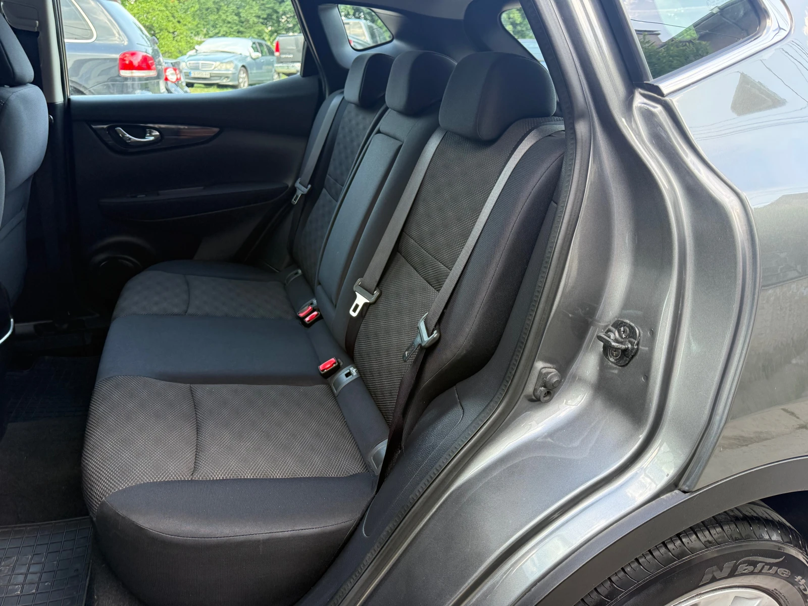 Nissan Qashqai 117899km, снимка 10 - Автомобили и джипове - 54672267