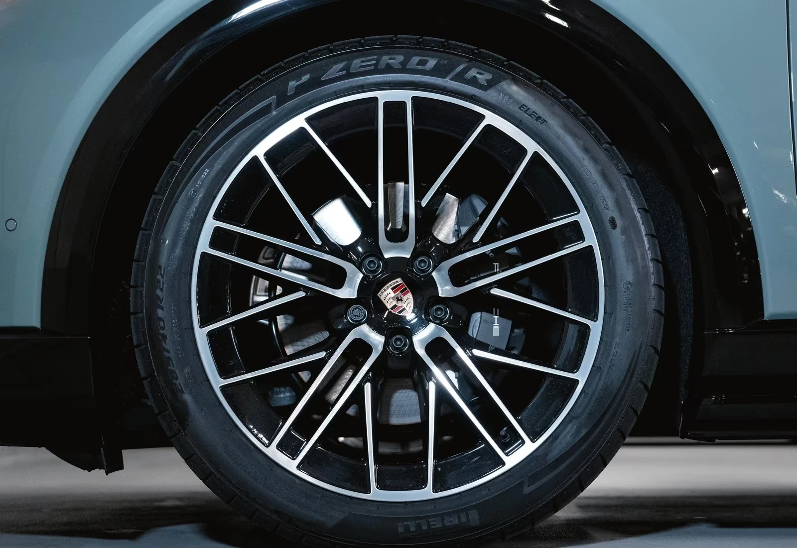 Porsche Cayenne ELECTRIC * NEW 2026* BOSE PANORAMA SPORT-CHRONO 36, снимка 5 - Автомобили и джипове - 54812276