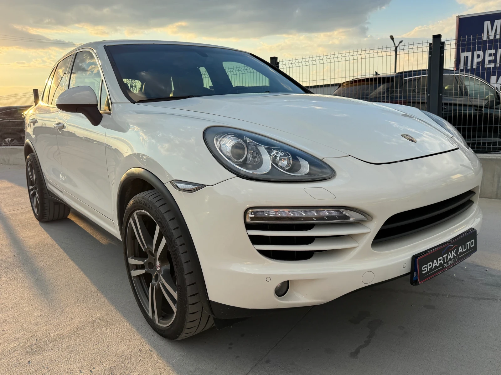 Porsche Cayenne 3.0D* 2013г* 192.000КМ* ПАНОРАМА* Сервизна История, снимка 3 - Автомобили и джипове - 55053487