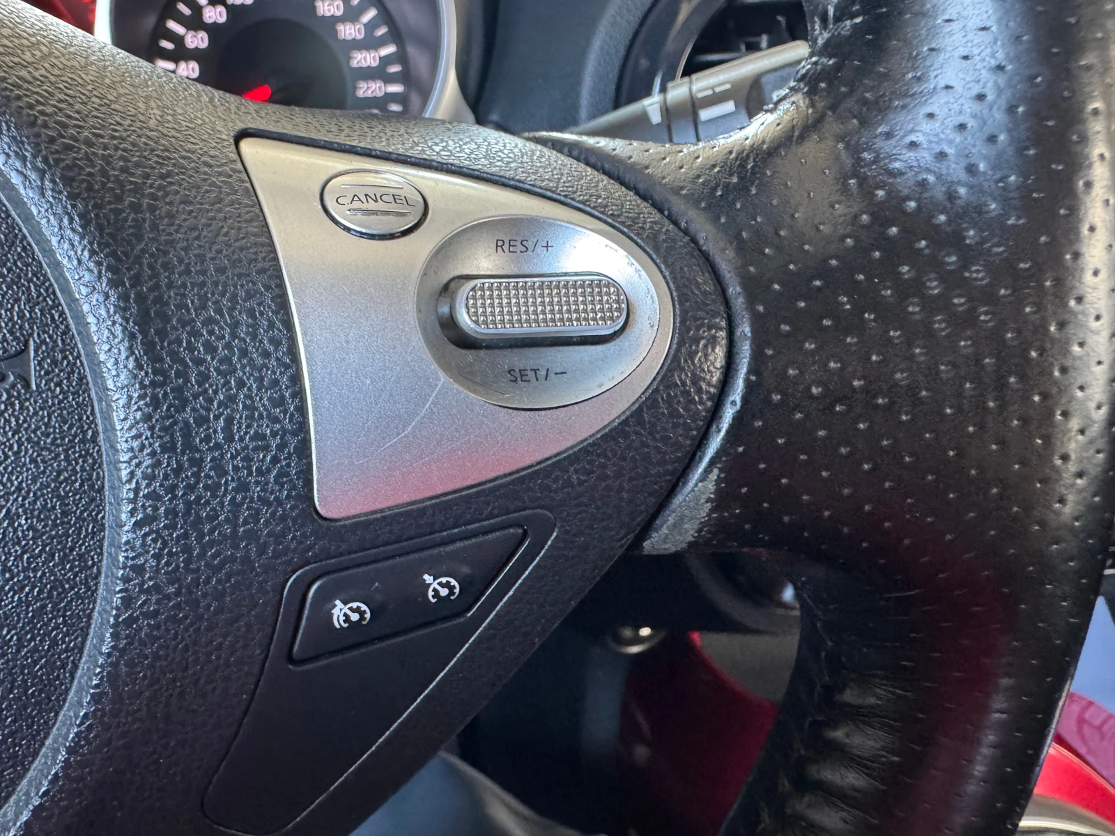 Nissan Juke 1.6 i Camera, снимка 13 - Автомобили и джипове - 55302587