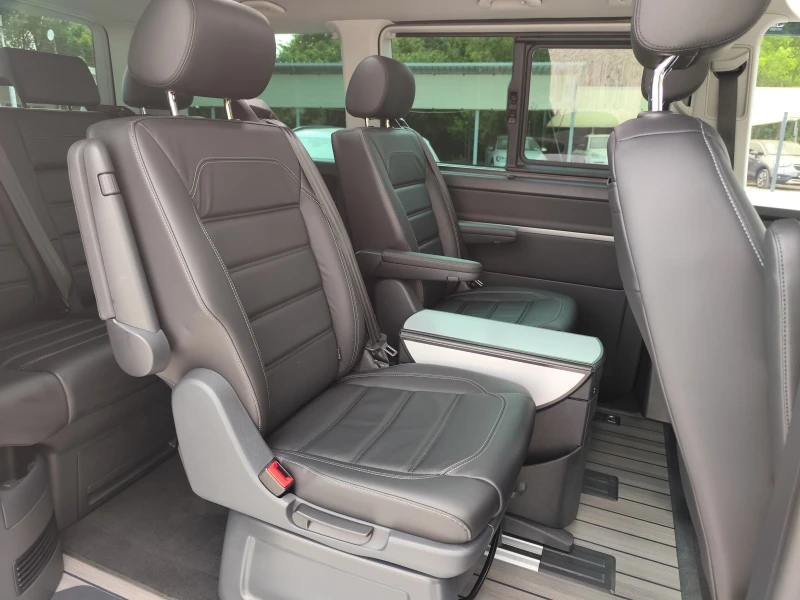 VW Multivan 2.0TDi* 4MOTION* 7 MECTA* HIGHLINE EXCLUSIVE* ABT, снимка 12 - Бусове и автобуси - 50664555