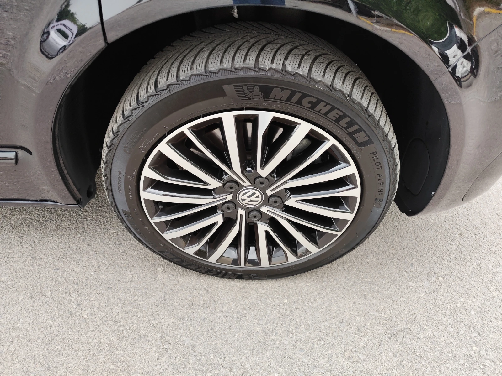 VW Multivan 2.0TDi* 4MOTION* 7 MECTA* HIGHLINE EXCLUSIVE* ABT | Mobile.bg   17