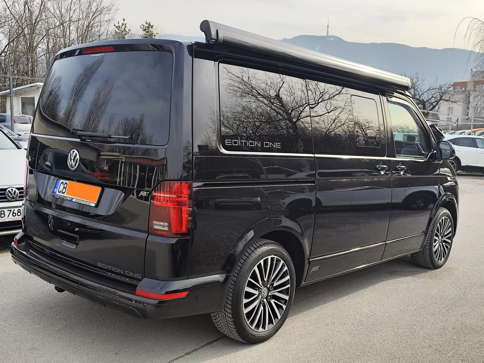 VW Multivan 2.0TDi* 4MOTION* 7 MECTA* HIGHLINE EXCLUSIVE* DSG, снимка 4 - Бусове и автобуси - 50664555