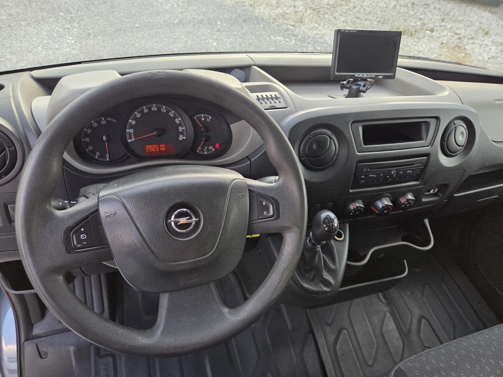 Opel Movano 2.3CDTi, 9 местен, Климатик - изображение 10