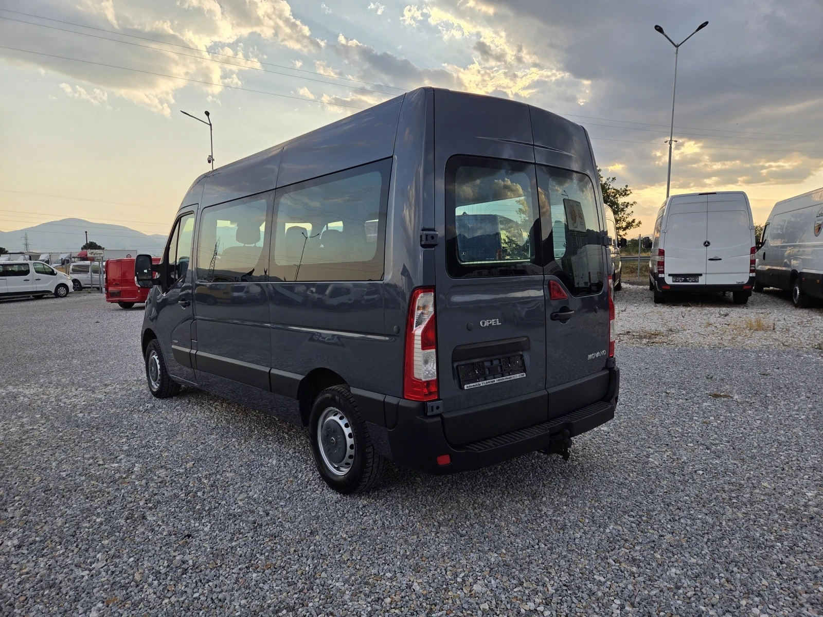 Opel Movano 2.3CDTi, 9 местен, Климатик - изображение 3