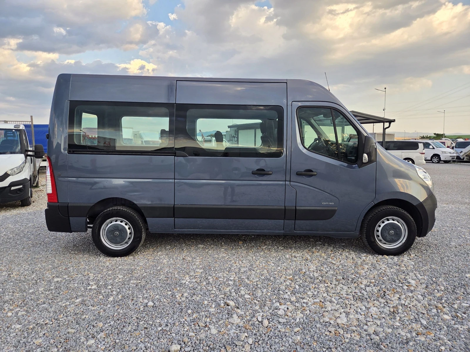 Opel Movano 2.3CDTi, 9 местен, Климатик - изображение 6