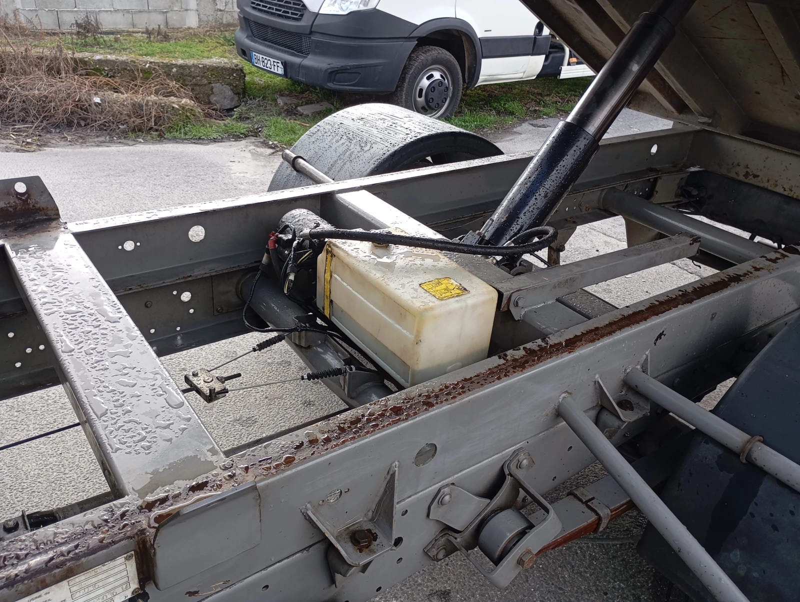 Iveco 35c13 САМОСВАЛ * 3.5 т.Б кат.EU.5 - изображение 10