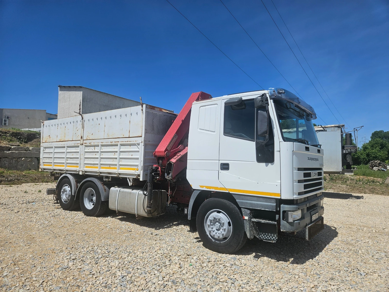 Iveco EuroStar Самосвал с кран - изображение 9
