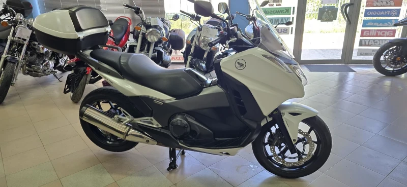 Honda Integra 750 DCT ABS ! Лизинг !, снимка 4 - Мотоциклети и мототехника - 51259652