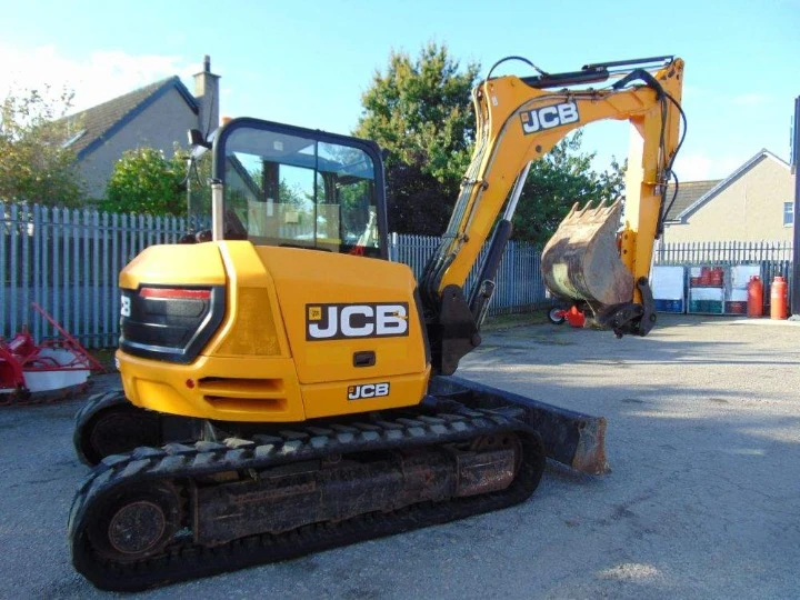 Багер JCB 85Z, снимка 3 - Индустриална техника - 47190174