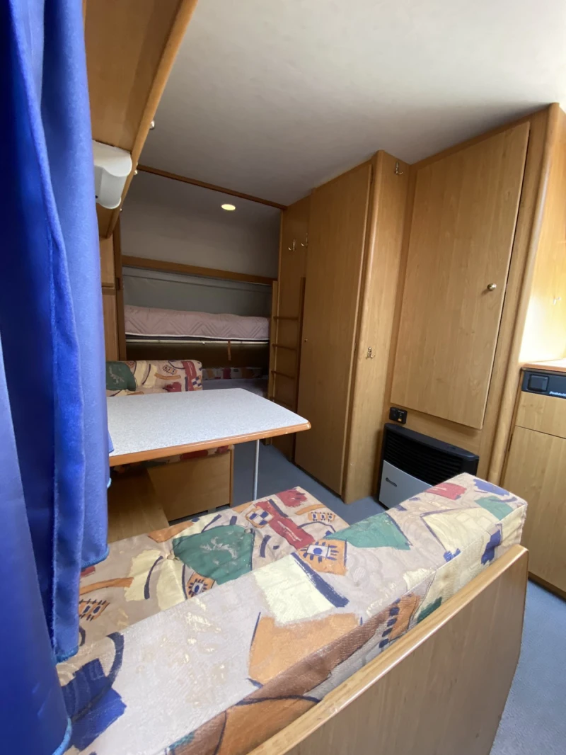 Каравана Dethleffs Family, снимка 4 - Каравани и кемпери - 51650236