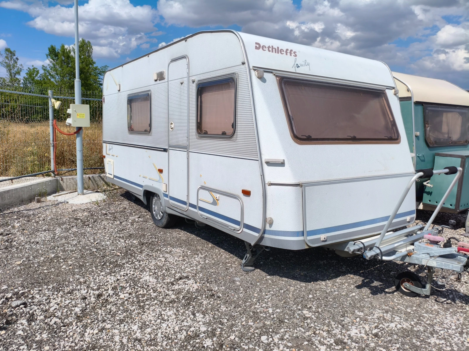 Каравана Dethleffs Family, снимка 1