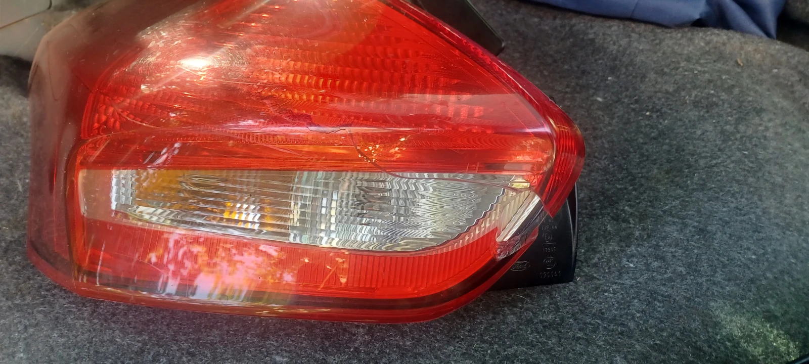 �������� ������� ���� ����� 2015�. | Mobile.bg � ����������� 4