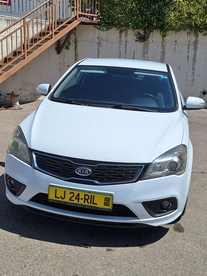 Kia Ceed 1.6 disel, снимка 1 - Автомобили и джипове - 47189919