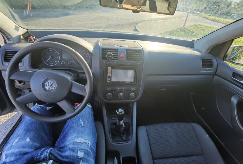 VW Golf 1.9tdi BKC, снимка 10 - Автомобили и джипове - 48655437