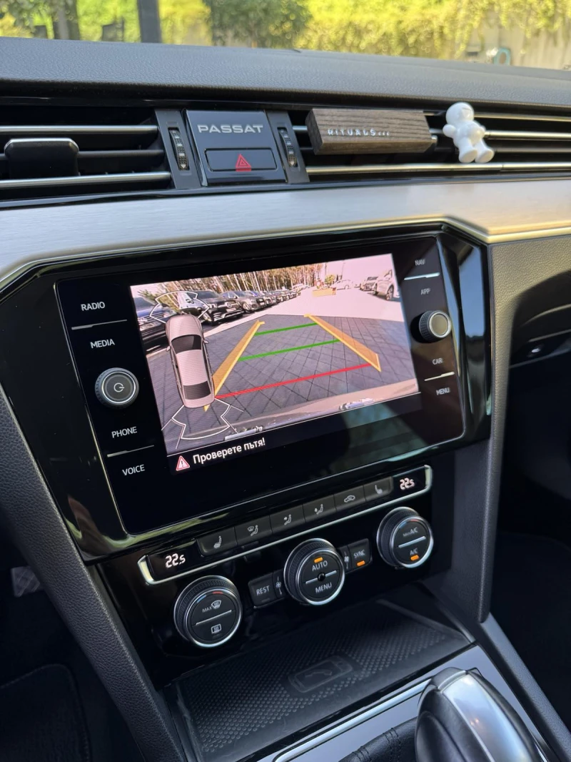 VW Passat, снимка 17 - Автомобили и джипове - 51432146