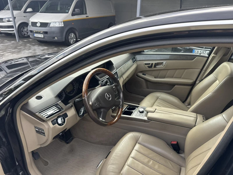 Mercedes-Benz E 350 ELEGANCE LIZING, снимка 7 - Автомобили и джипове - 51945121
