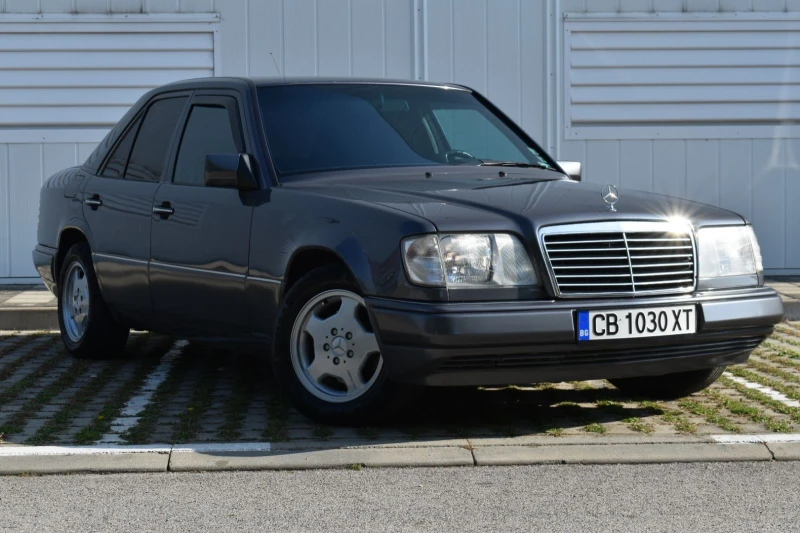 Mercedes-Benz E 220 ORIGINAL 100%!!!!, снимка 2 - Автомобили и джипове - 52113020