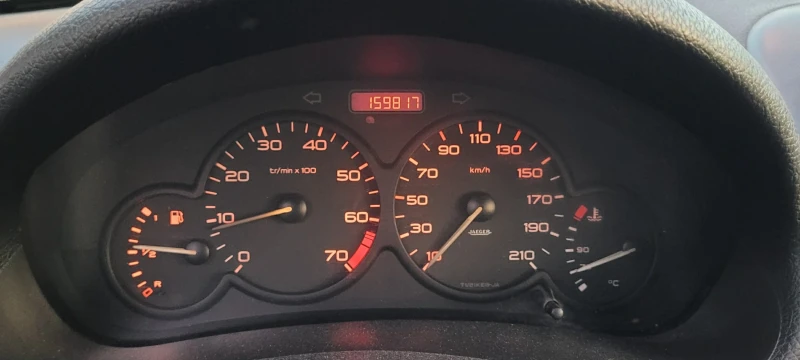 Peugeot 206, снимка 8 - Автомобили и джипове - 52133001