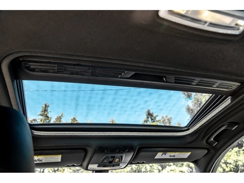 BMW 335 * 4dr Sdn 335i xDrive AWD * CARFAX * ЦЕНА ДО БГ, снимка 14 - Автомобили и джипове - 52752951