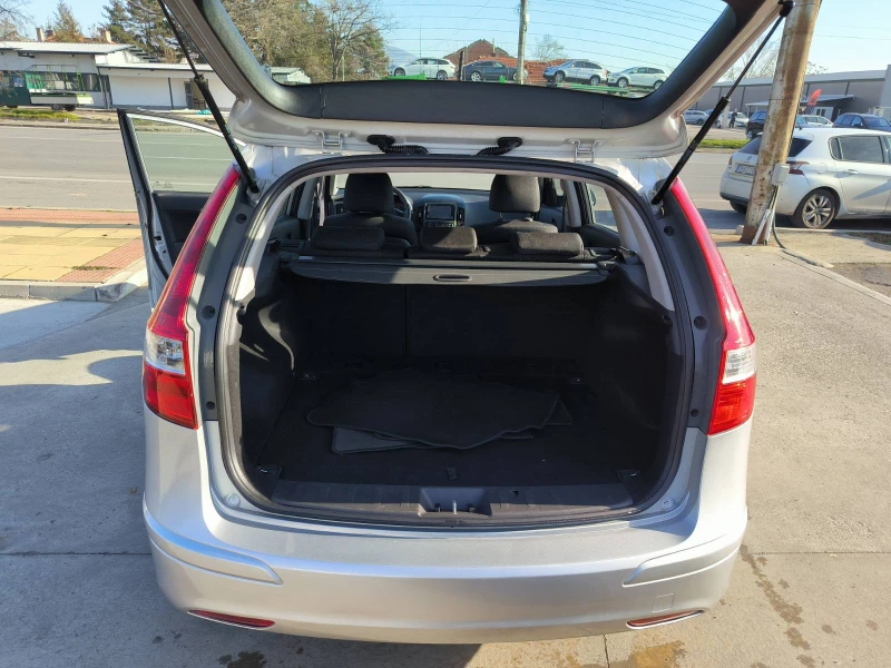 Hyundai I30 1.4i-Euro-5A, снимка 11 - Автомобили и джипове - 52846175