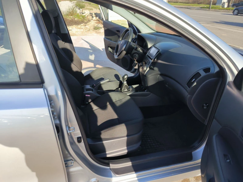 Hyundai I30 1.4i-Euro-5A, снимка 17 - Автомобили и джипове - 52846175