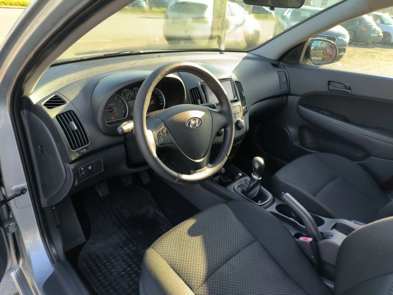 Hyundai I30 1.4i-Euro-5A, снимка 13 - Автомобили и джипове - 52846175