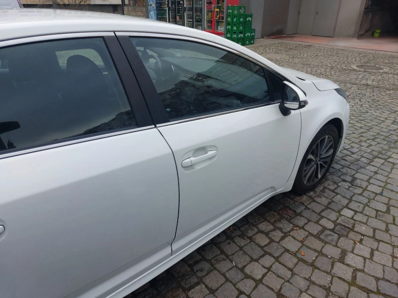 Toyota Avensis, снимка 6 - Автомобили и джипове - 52914274