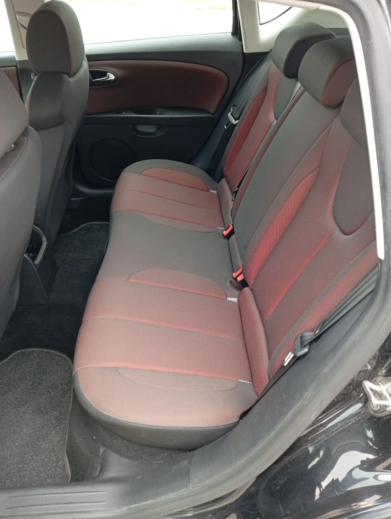 Seat Leon 2.0  FSI, снимка 14 - Автомобили и джипове - 53066452