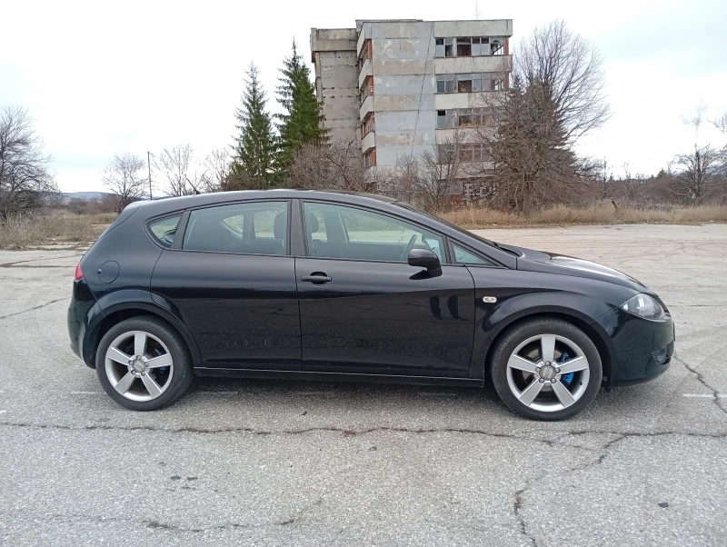 Seat Leon 2.0  FSI, снимка 3 - Автомобили и джипове - 53066452