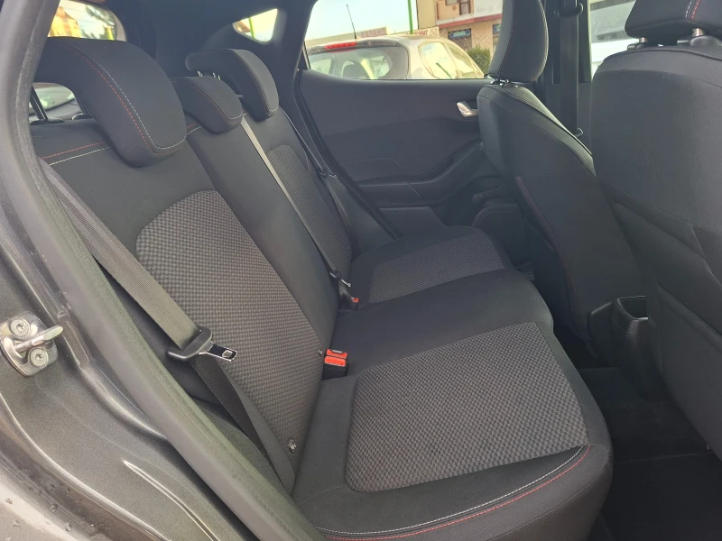 Ford Fiesta 1.0i* 6-Speed.* keyless go* ST-line* 36м. х 252EUR, снимка 16 - Автомобили и джипове - 53341671