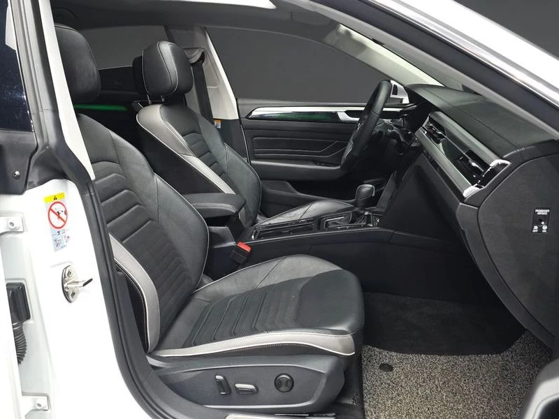 VW Arteon 2.0 DTU Automatic, снимка 11 - Автомобили и джипове - 55729455