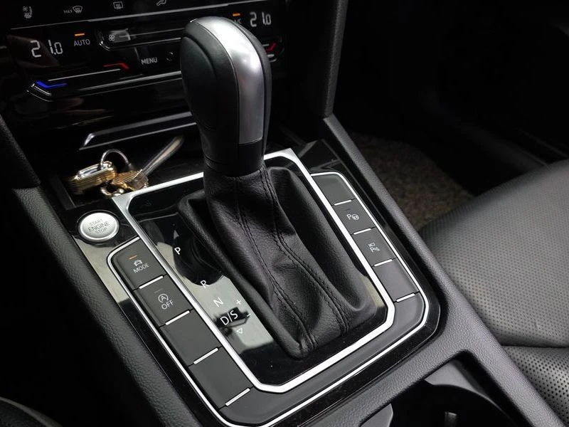 VW Arteon 2.0 DTU Automatic, снимка 9 - Автомобили и джипове - 55729455