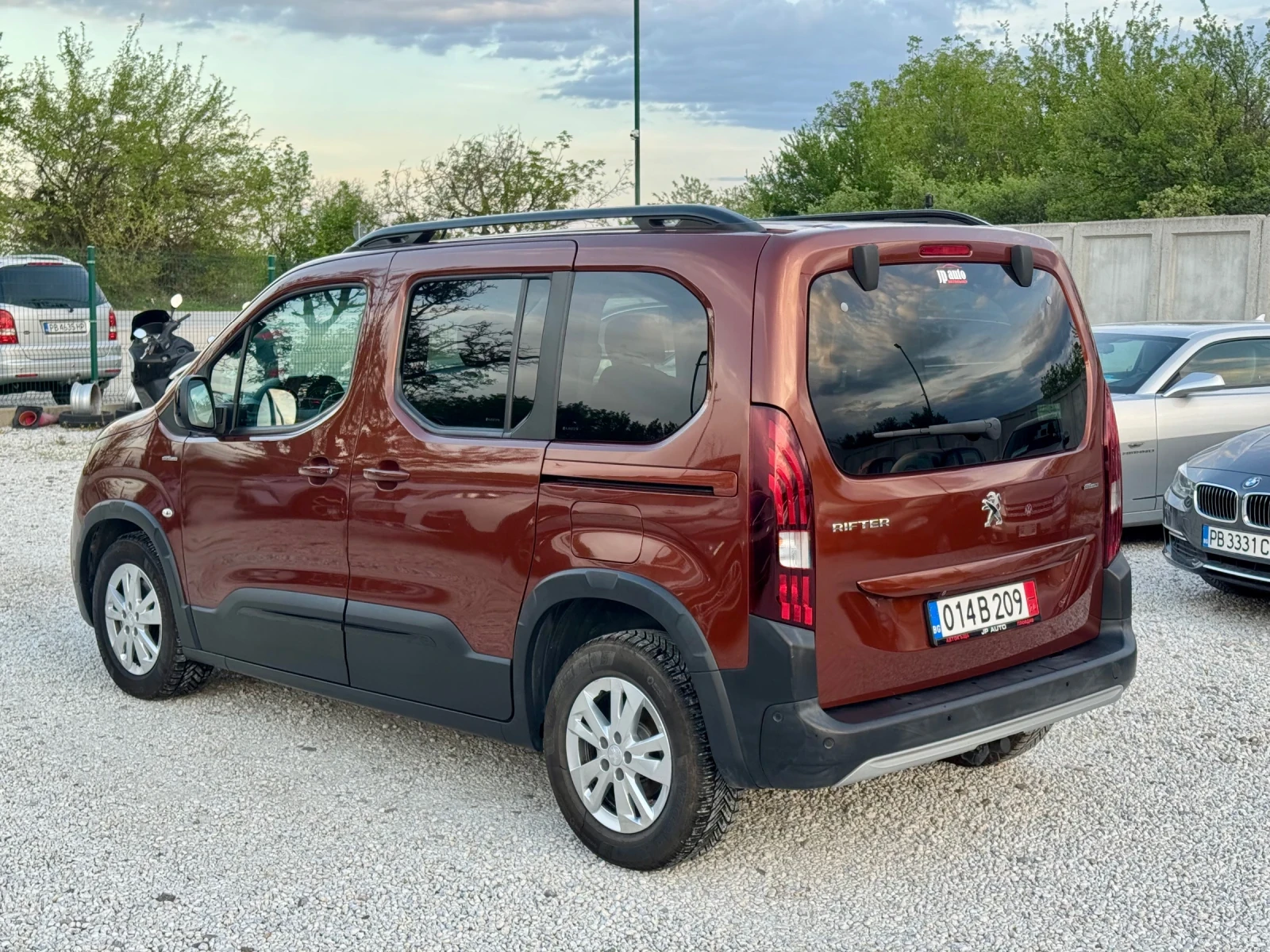 Peugeot Rifter GT-line АВТОМАТИК - изображение 4